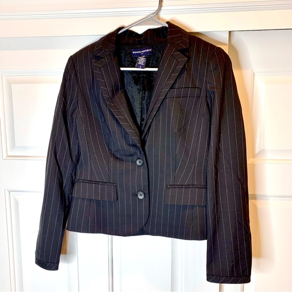 Banana Republic Jackets & Blazers - Vintage Pinstripe Banana Republic Womens blazer with unique lapel , size 4